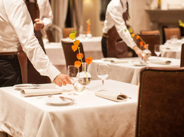 OPPORTUNITA’ DI LAVORO: Commis di sala – runner